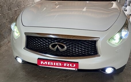 Infiniti FX II, 2010 год, 1 490 000 рублей, 24 фотография