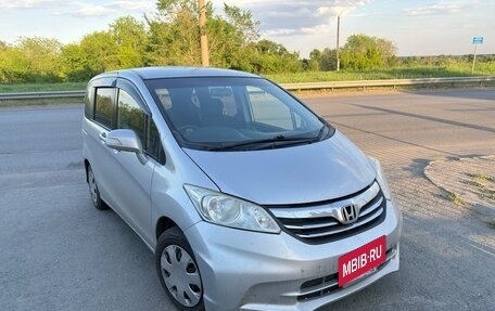 Honda Freed I, 2013 год, 1 199 000 рублей, 3 фотография