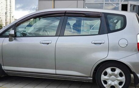 Honda Fit III, 2004 год, 450 000 рублей, 6 фотография