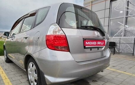 Honda Fit III, 2004 год, 450 000 рублей, 5 фотография