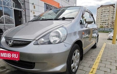 Honda Fit III, 2004 год, 450 000 рублей, 2 фотография