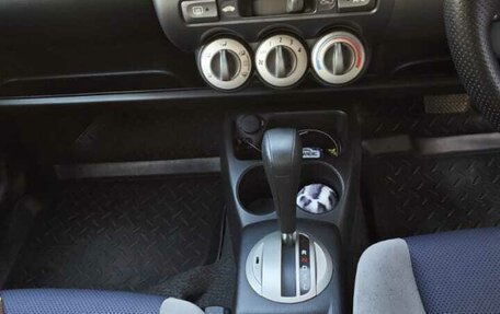 Honda Fit III, 2004 год, 450 000 рублей, 14 фотография
