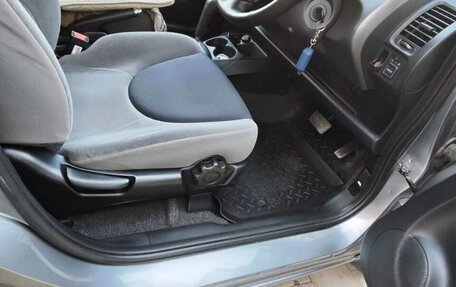 Honda Fit III, 2004 год, 450 000 рублей, 15 фотография