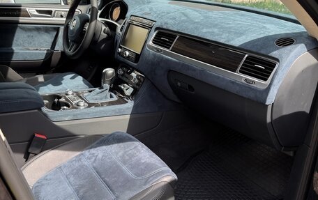 Volkswagen Touareg III, 2016 год, 3 490 000 рублей, 9 фотография