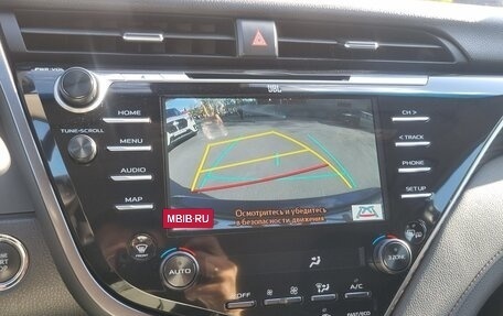 Toyota Camry, 2018 год, 2 650 000 рублей, 19 фотография