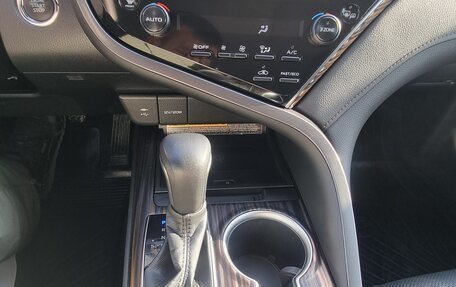Toyota Camry, 2018 год, 2 650 000 рублей, 25 фотография