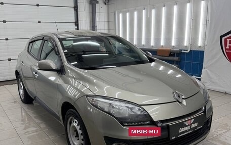 Renault Megane III, 2013 год, 750 000 рублей, 2 фотография