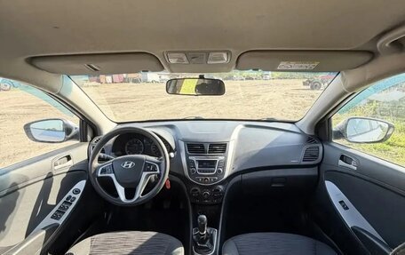 Hyundai Solaris II рестайлинг, 2014 год, 740 000 рублей, 8 фотография