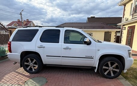 Chevrolet Tahoe III, 2012 год, 2 400 000 рублей, 4 фотография