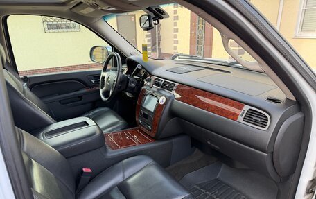 Chevrolet Tahoe III, 2012 год, 2 400 000 рублей, 6 фотография
