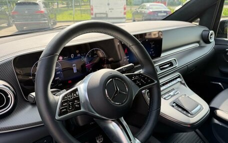 Mercedes-Benz V-Класс, 2024 год, 11 500 000 рублей, 9 фотография