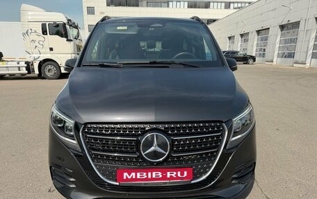 Mercedes-Benz V-Класс, 2024 год, 11 500 000 рублей, 5 фотография