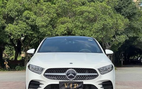 Mercedes-Benz A-Класс, 2022 год, 1 710 000 рублей, 2 фотография