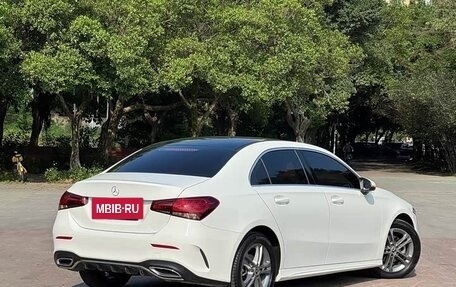 Mercedes-Benz A-Класс, 2022 год, 1 710 000 рублей, 4 фотография