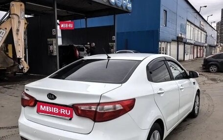 KIA Rio III рестайлинг, 2013 год, 730 000 рублей, 2 фотография