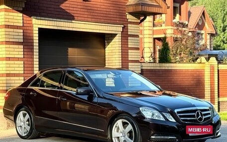 Mercedes-Benz E-Класс, 2013 год, 1 750 000 рублей, 6 фотография