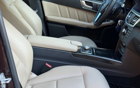 Mercedes-Benz E-Класс, 2013 год, 1 750 000 рублей, 23 фотография