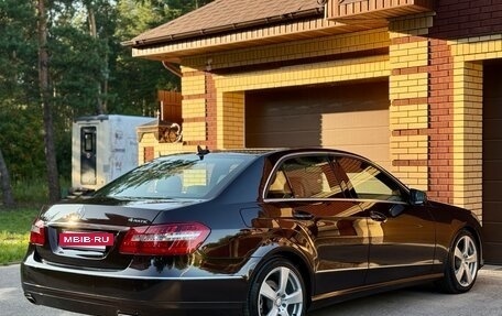 Mercedes-Benz E-Класс, 2013 год, 1 750 000 рублей, 12 фотография