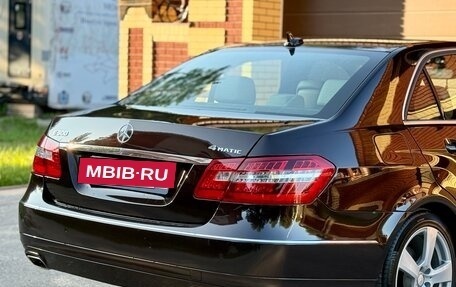Mercedes-Benz E-Класс, 2013 год, 1 750 000 рублей, 16 фотография