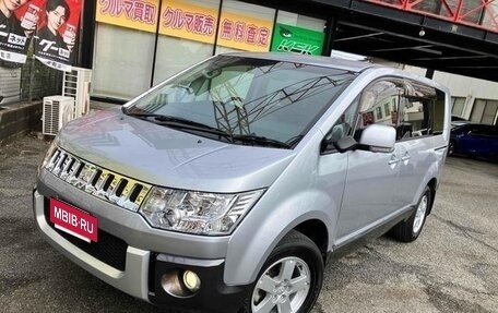 Mitsubishi Delica D:5 I, 2014 год, 1 355 000 рублей, 3 фотография