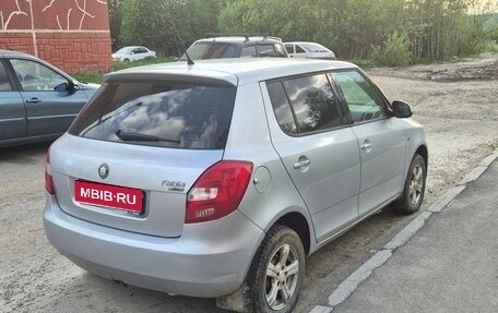Skoda Fabia II, 2008 год, 350 000 рублей, 1 фотография