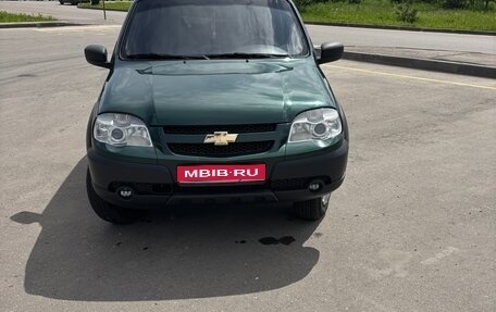 Chevrolet Niva I рестайлинг, 2012 год, 300 000 рублей, 1 фотография