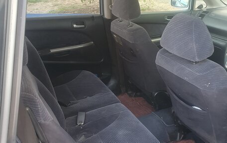 Honda Stream I рестайлинг, 2002 год, 600 000 рублей, 2 фотография