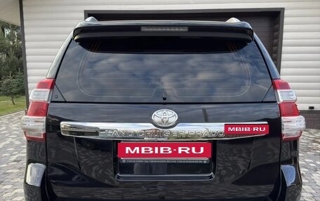 Toyota Land Cruiser Prado 150 рестайлинг 2, 2015 год, 3 250 000 рублей, 6 фотография