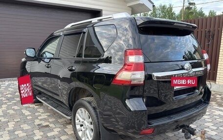 Toyota Land Cruiser Prado 150 рестайлинг 2, 2015 год, 3 250 000 рублей, 5 фотография