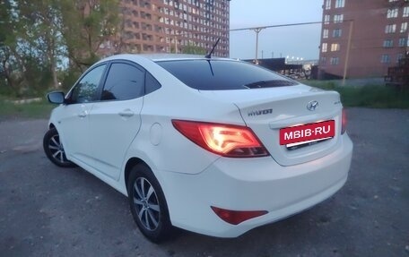 Hyundai Solaris II рестайлинг, 2014 год, 750 000 рублей, 6 фотография