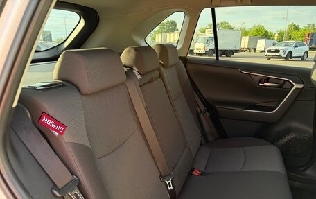 Toyota RAV4, 2021 год, 3 000 000 рублей, 11 фотография