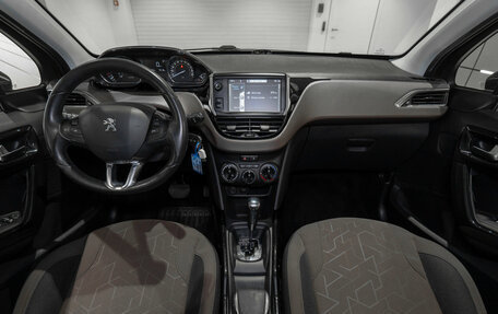 Peugeot 2008 II, 2014 год, 875 000 рублей, 8 фотография