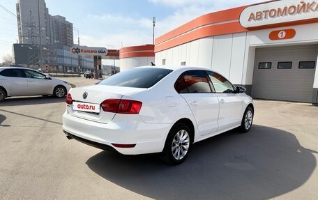 Volkswagen Jetta VI, 2012 год, 900 000 рублей, 6 фотография