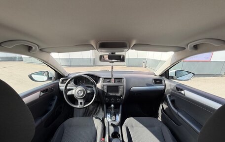 Volkswagen Jetta VI, 2012 год, 900 000 рублей, 9 фотография
