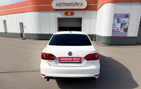 Volkswagen Jetta VI, 2012 год, 900 000 рублей, 8 фотография