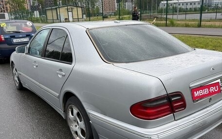 Mercedes-Benz E-Класс, 2000 год, 380 000 рублей, 4 фотография