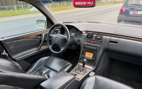 Mercedes-Benz E-Класс, 2000 год, 380 000 рублей, 8 фотография