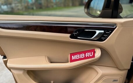 Porsche Macan I рестайлинг, 2014 год, 3 300 000 рублей, 25 фотография