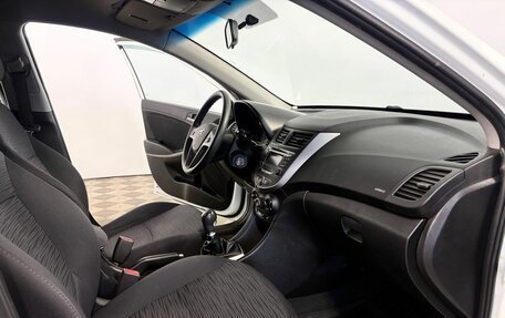 Hyundai Solaris II рестайлинг, 2015 год, 1 035 000 рублей, 10 фотография