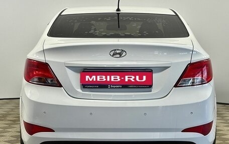 Hyundai Solaris II рестайлинг, 2015 год, 1 035 000 рублей, 4 фотография