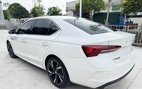 Skoda Octavia IV, 2022 год, 1 680 000 рублей, 3 фотография