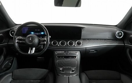 Mercedes-Benz E-Класс, 2021 год, 4 790 000 рублей, 14 фотография
