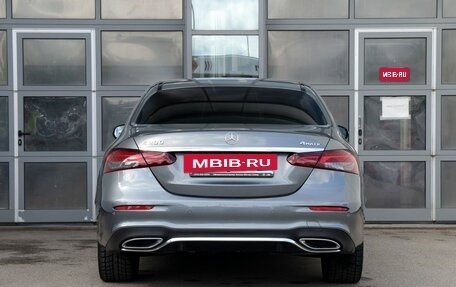 Mercedes-Benz E-Класс, 2021 год, 4 790 000 рублей, 5 фотография
