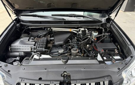 Toyota Land Cruiser Prado 150 рестайлинг 2, 2012 год, 2 900 000 рублей, 13 фотография