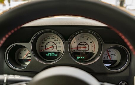 Dodge Challenger III рестайлинг 2, 2013 год, 4 300 000 рублей, 14 фотография