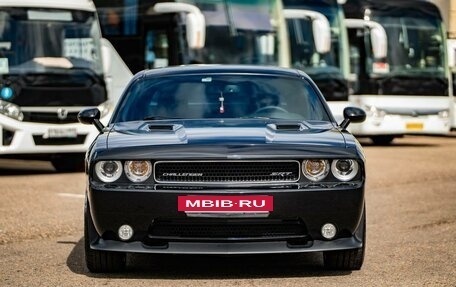 Dodge Challenger III рестайлинг 2, 2013 год, 4 300 000 рублей, 10 фотография