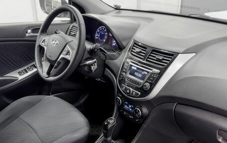 Hyundai Solaris II рестайлинг, 2015 год, 1 299 900 рублей, 13 фотография