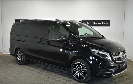 Mercedes-Benz V-Класс, 2019 год, 6 190 000 рублей, 3 фотография