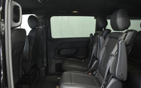 Mercedes-Benz V-Класс, 2019 год, 6 190 000 рублей, 11 фотография