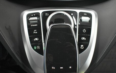 Mercedes-Benz V-Класс, 2019 год, 6 190 000 рублей, 22 фотография